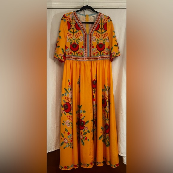 Women’s Ursime Yellow floral maxi dress- Size Small - Picture 1 of 4